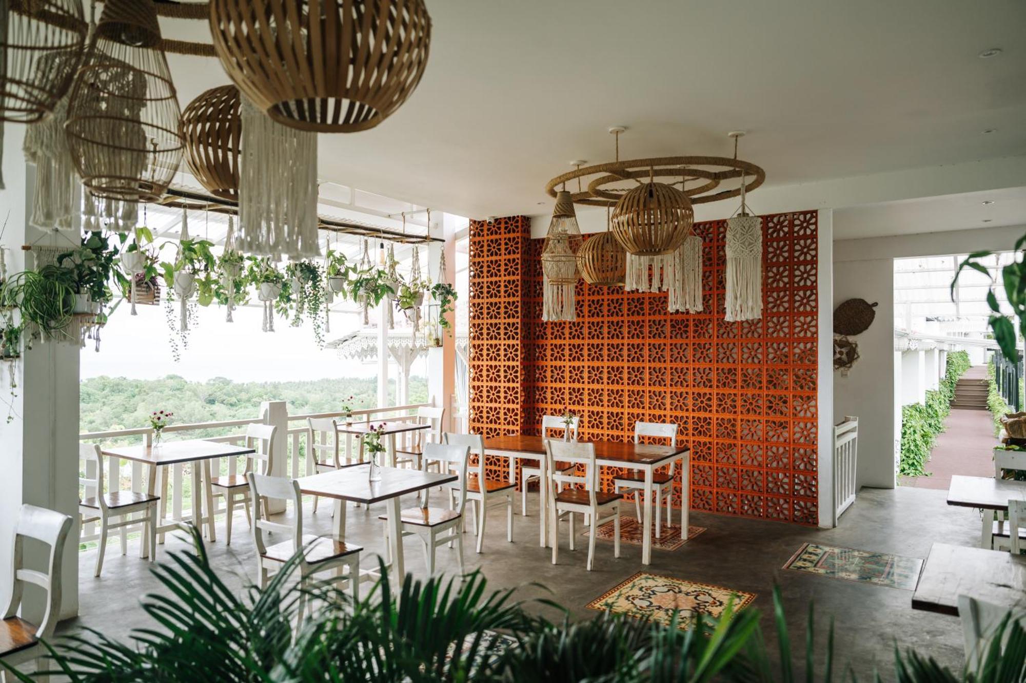 Mambo Hill Resort Ped Екстер'єр фото